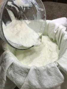 How to make homemade yogurt. Its easy!