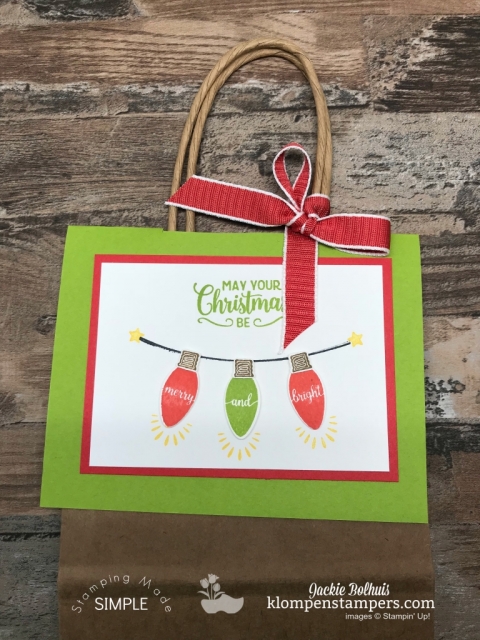 Learn how to make a no peek gift bag! Do you struggle making your gift bags looking all nice & pretty with tissue paper so neatly sticking out of the top? If so, I have the perfect solution for you! Click for video tutorial!! #christmascrafts #cardmaking #stampinupcards #jackiebolhuis #KlompenStampers