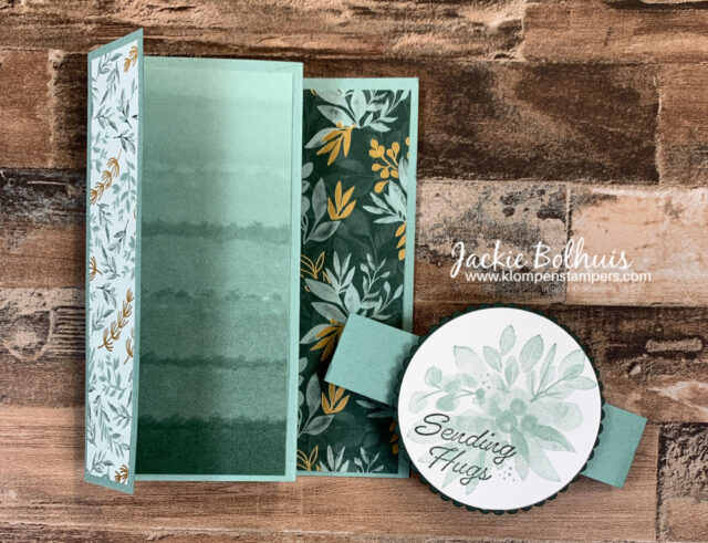 I-made-a-belly-band-for-my-accordion-tri-fold-card