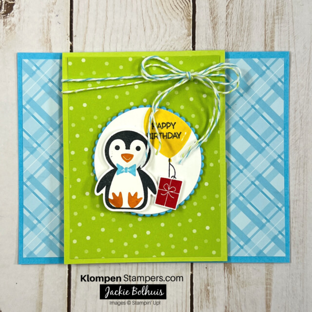 This-DIY-gift-card-holder-features-cute-Penguin-holding-birthday-balloon